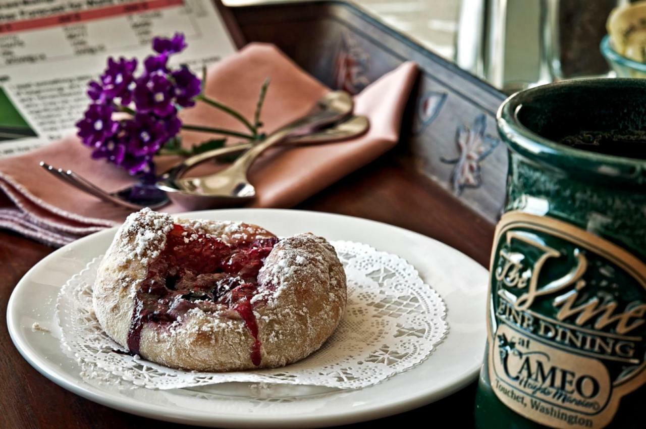 Cameo Heights Mansion And The Vine Fine Dining Restaurant Bed & Breakfast Touchet ภายนอก รูปภาพ